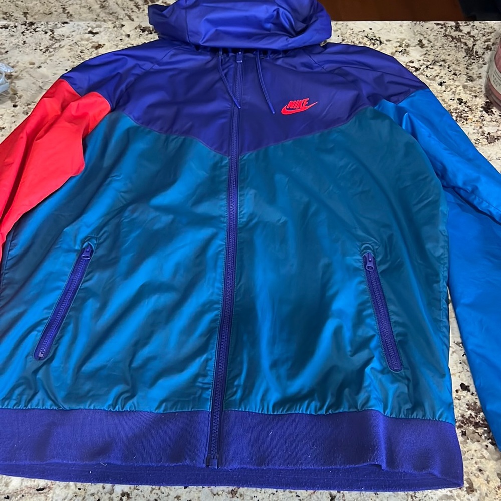 Nike windbreaker